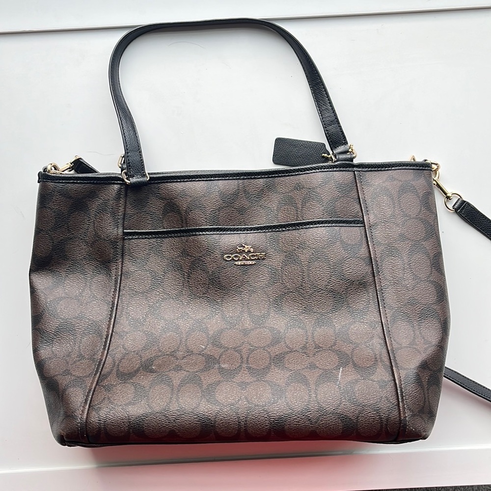 Women’s coach bag